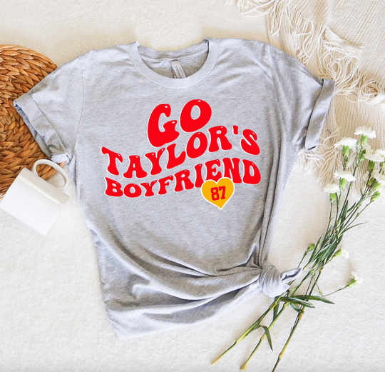 Go Taylor's Boyfriend Unisex T-shirt