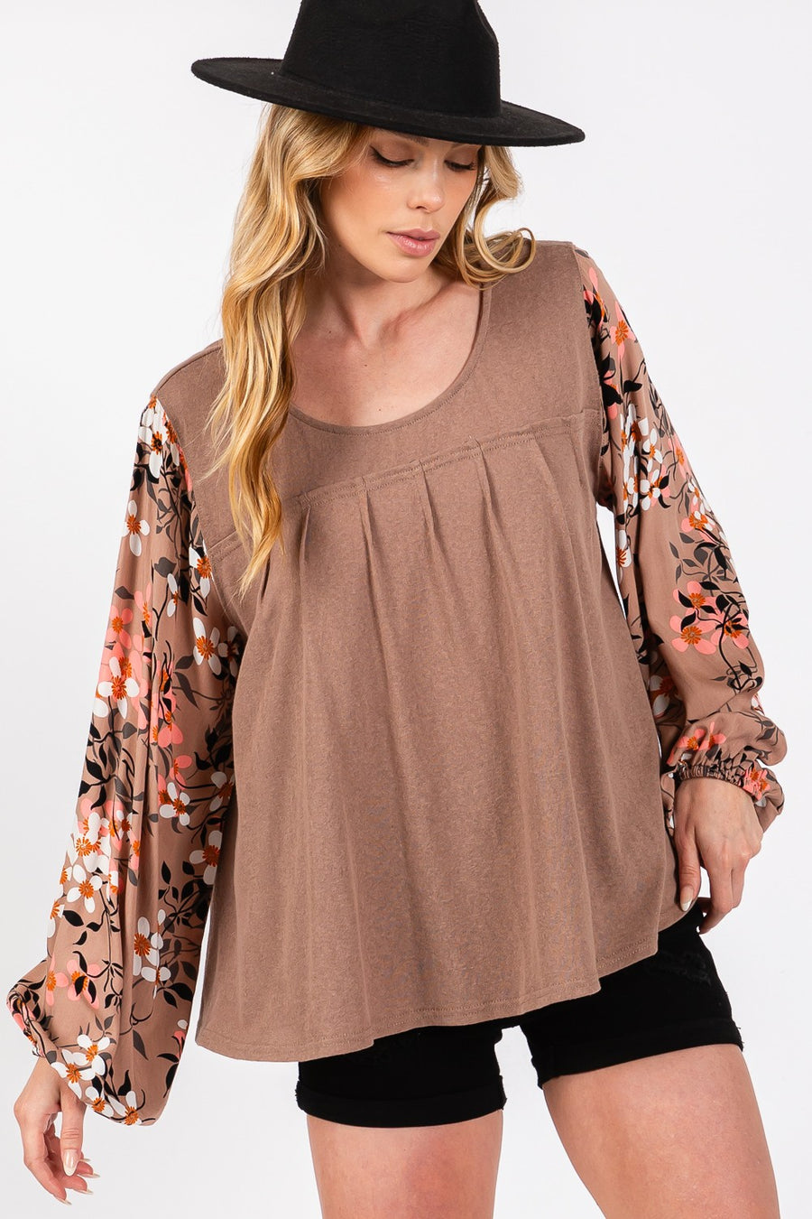 SAGE + FIG Floral Long Sleeve Front Pleated Detail Blouse