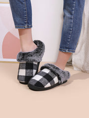 Plaid Furry Round Toe Flat Slippers