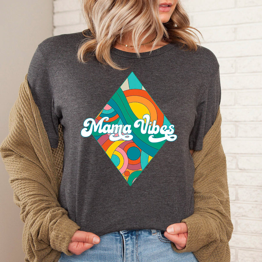 Retro Mama Vibes T-shirt