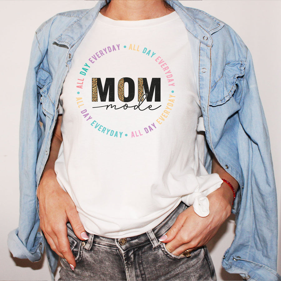 Mom Mode Unisex T-shirt