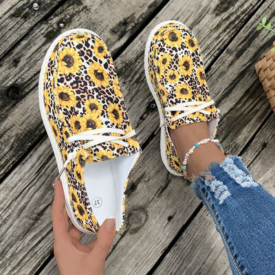 Printed Round Toe Flat Sneakers